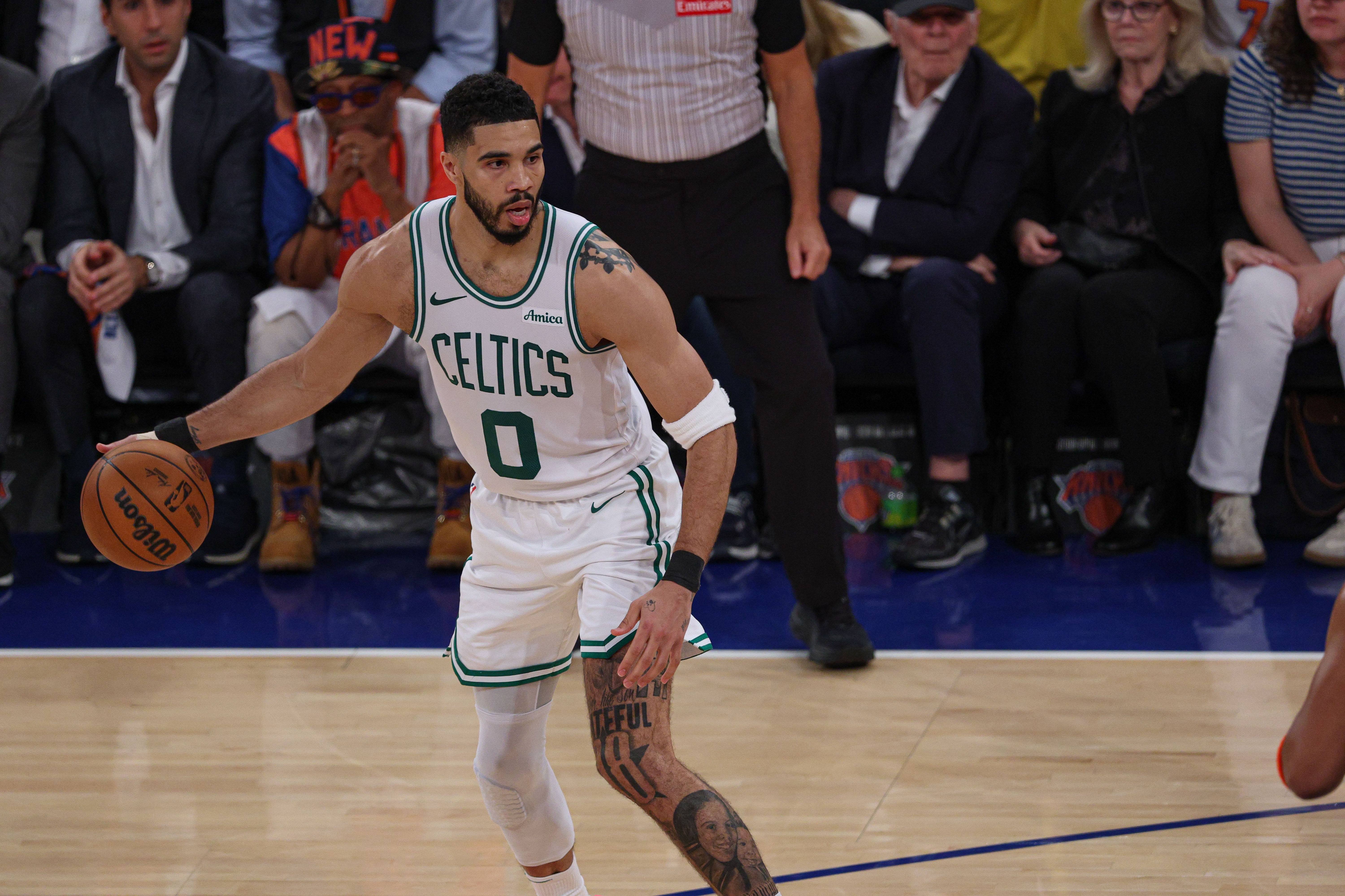 NBA历史新纪录 塔图姆签下3亿超级顶薪 新赛季5413万起薪震撼联盟